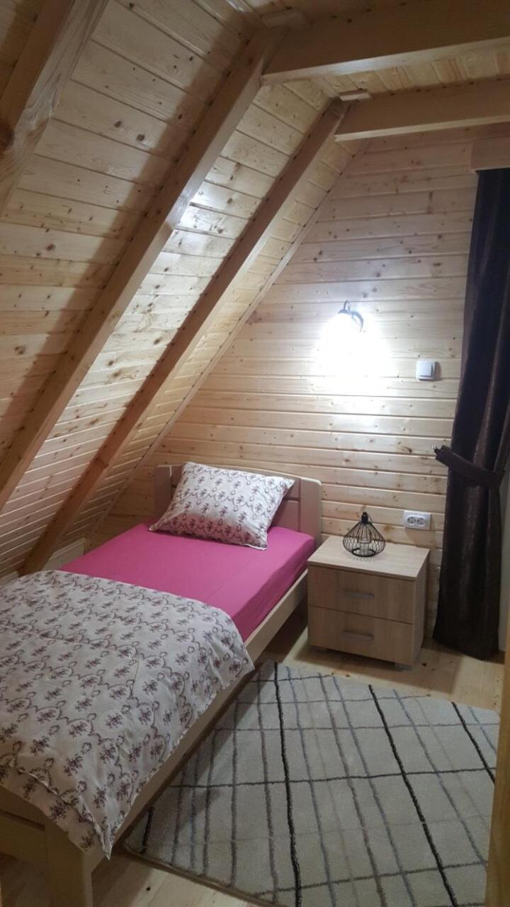 Vile Stefan Zaovine Luaran gambar